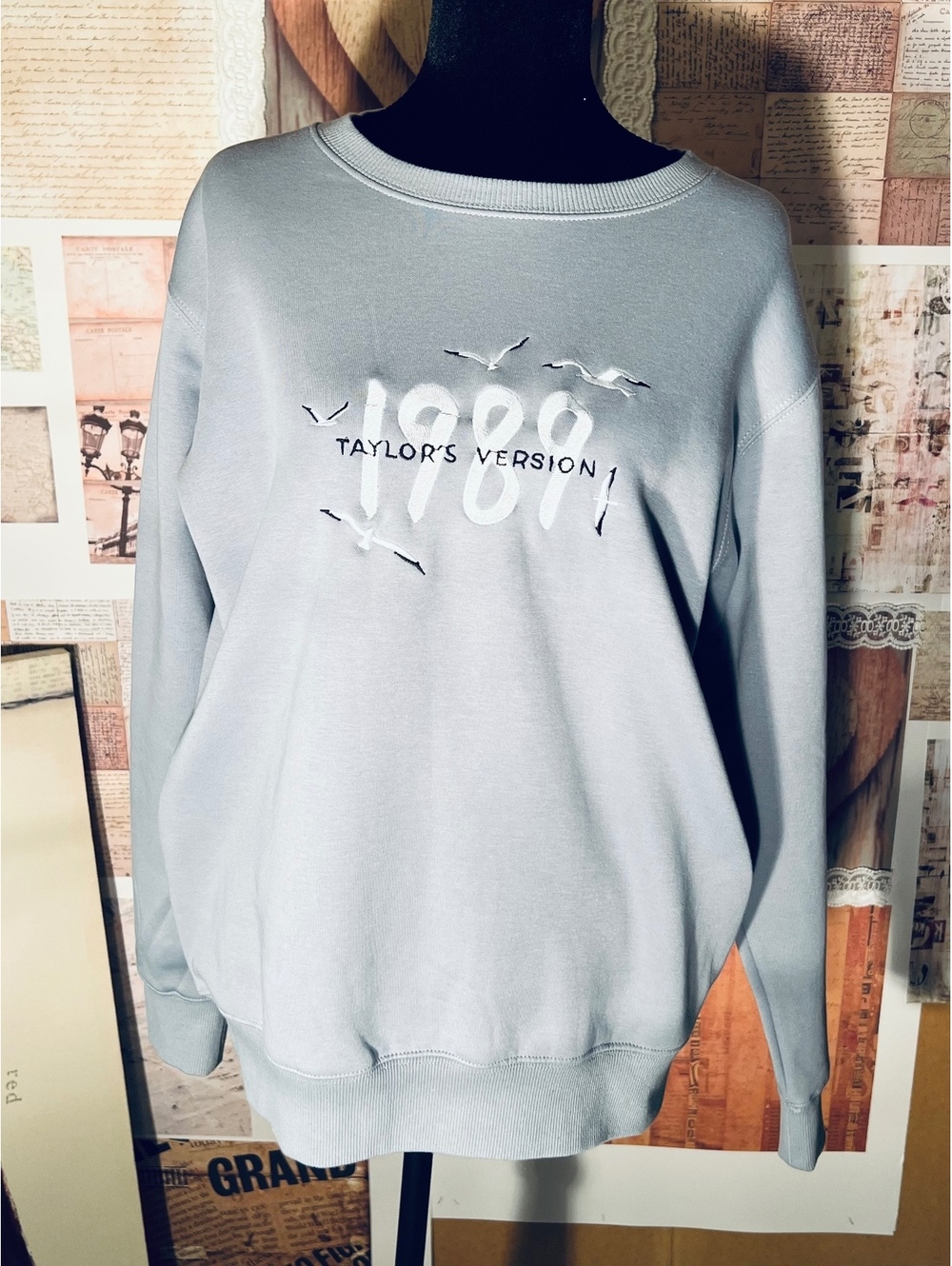 Taylor's Version 1989 Embroidered seagulls light blue Crew Sweatshirt